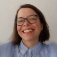 Jennifer Wachter's Instagram, Twitter & Facebook