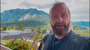 🎶 Estamos felizes em anunciar o...