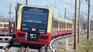 The transportation system of berlin is very comprehensive, clean, reliable and affordable. Neue Berliner S Bahn Zuge Starten In Der Neujahrsnacht Rbb24