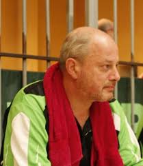 Adresse : AS Sans-Souci Ecole Ernest Richard Rue Joseph Buedts, 14/16 1040  Etterbeek Site : http://www.as-sans-souci.be E-ma