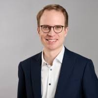 300+ perfiles de «Kitz»