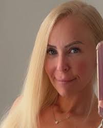 Find Hoarding Counsellors and Therapists in Bolton, ENG