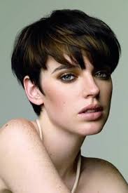 Maybe you would like to learn more about one of these? Short Laid Back Black And Brown Pixie Cheveux Courts Coupe De Cheveux Cheveux