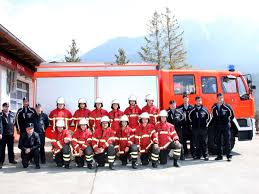 12 Kameraden der Krüner Feuerwehr legten Prüfung ab