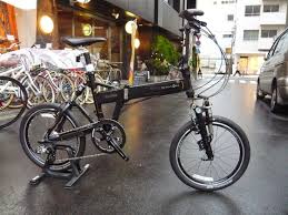 V.'s size is easy to maneuver through taxis, store in a camper, or cruise around a boardwalk. Folding Cyclist Dahon Bike Tyres