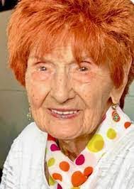 Jen Wenz's Instagram, Twitter & Facebook