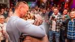 SURPRISE PARTY VOOR MIJN VADER ZIJN 60e ... - YouTube
