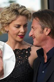 Svou kariéru nastartoval v roce 1981 snímkem večerka a o rok později filmem nářez na ridgemontské střední. Sean Penn Starportrat News Bilder Gala De