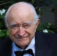 Derek Denton's Instagram, Twitter & Facebook