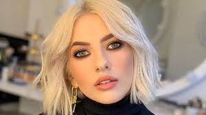 Lidia buble, batjocorită și umilită pe internet. Lidia Buble Rupe TÄƒcerea S A ImpÄƒcat Cu RÄƒzvan Unde LocuieÈ™te Vedeta Capital