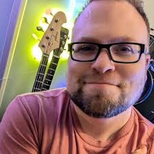 Who remembers when PC cases looked this cool? ... Just snagged this gem for  my Y2K-ear retro PC build ... So have to ask, what spec computer did you  have back in