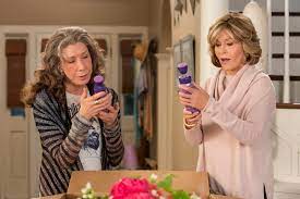 Pas de diffusion prévue dans les jours à venir. Grace And Frankie Season 3 Review Lily Tomlin Makes Vibrators Netflix Indiewire