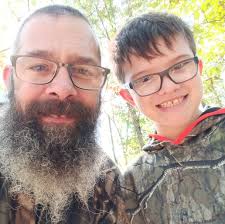 Has anybody used solid hardwood for their transom?Like white oak?