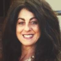 Anna Perrone's Instagram, Twitter & Facebook