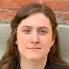 Nicole Wise's Instagram, Twitter & Facebook