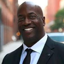 Mel Vail, Jr. (@MelvailJr)