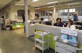 Frontis del hospital san borja arriarán, en la región metropolitana. Unidad Tratamiento Intermedio Estreno Nuevas Dependencias Con 12 Nuevas Camas Hospital Clinico San Borja Arriaran