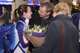 Laura muir claims new british 1000m track record. Emotional Return As Double Medal Hero Laura Muir Meets Her Parents At Glasgow Airport Glasgow Times