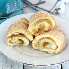 Spanish Bread Is A Popular Merienda Or Afternoon Snack In The Philippines It Has Nothing To Do With The Spanish Bread Of Spain Spanish Bread Bread Recipes