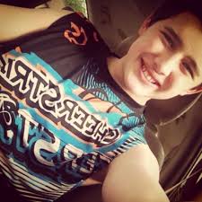 Stream Justin Hinsley music