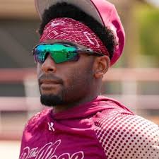 Riley akins (@RileyAkins18)