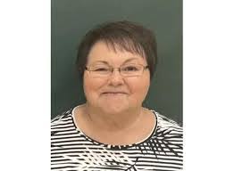 Karen Laramore's Instagram, Twitter & Facebook