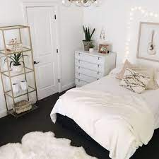 You can choose the coral color for the dresser and aqua color for. 33 Unusual Article Uncovers The Deceptive Practices Of Cute Bedroom Ideas Cozy Simple Small Bedroom Decor College Apartment Decor Simple Bedroom