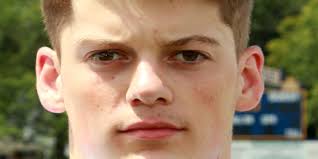 Hunt scores 11 points in Woodmore loss