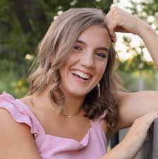 Jessica Orth's Instagram, Twitter & Facebook