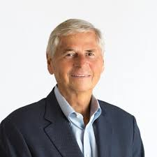 I would like to thank my wife Lisa, my business partner Adam MacDonald,  Dean Ian O. Williamson, Professor Christopher Schwarz and all of my friends  and clients that have made this gift