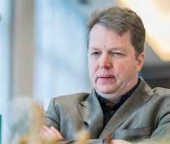 Short Wins Match vs Hou Yifan But Loses Final (Unrated?) Game