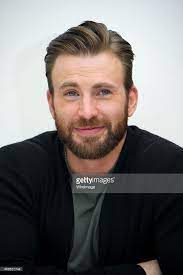Chris Evans At The Avengers Age Of Ultron Press Conference At Walt Chris Evans Haircut Chris Evans Hot Chris Evans Captain America