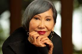 Author Amy Tan: Talk and Slide show |