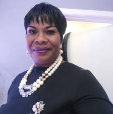 Mummy's first daughter Muna😍twinning with her mum,they look absolutely  beautiful 😍 💜