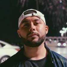 Alex Beeson's Instagram, Twitter & Facebook