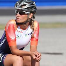 Rond 30 nov kom ik met mijn wintervoorspelling. Irene Schouten On Instagram Ek Inline Skaten Oostenrijk Ecworgl2015 Austria Inlineskating Female Cyclist Cycling Outfit Cycling Women
