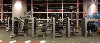 Fitness first paradigm mall ממוקם ב 1, jalan ss 7/26a, ss 7, פטלינג ג'איה, ליד המקום הזה: Fitness First Paradigm Mall Premier Gym Fitness Center Malaysia