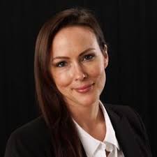 Suzanne Snow's Instagram, Twitter & Facebook