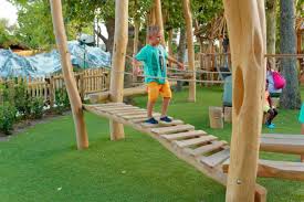 Tutto ciò che proponiamo in questo catalogo è conforme alle norme tecniche vigenti in materia di sicurezza nei parchi gioco. Parchi Divertimento Dove Andare Con I Bambini In Estate