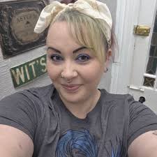 Hi everyone, I am looking for groups to join in Chesterfield or