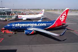 Pin By Paul Glick On Commercial S Airlines Low Cost Carrier Central Europe Business Class Flight