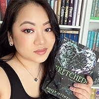 Renee Entress's Instagram, Twitter & Facebook