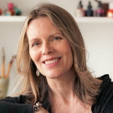 Kellie Talbot's Instagram, Twitter & Facebook