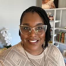 Candace Yates's Instagram, Twitter & Facebook