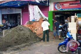 Karena sudah kita ketahui sebelumnya bahwa rumus rab = volume x harga satuan pekerjaan. Harga Bahan Bangunan Di Lampung Stabil Antara News Sumatera Selatan