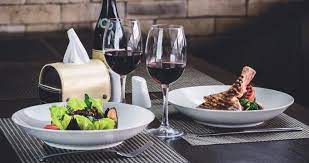 Maybe you would like to learn more about one of these? 12 Best Romantic Restaurants In Astoria Or