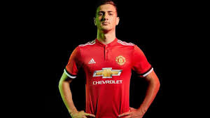 United will be reunited with dalot and former striker zlatan. Manchester United Confirm Diogo Dalot Arrival On Five Year Contract Eurosport