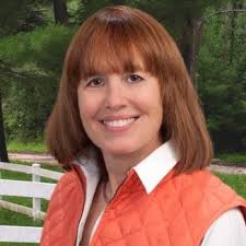 I am proud to announce that I have completed my MBA in Executive Management  with a focus in Project Management. Go Eagles! 💜💛📚🎓