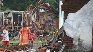 Gempa tersebut terasa sampai ke bali, tapi tidak ada laporan mengenai adanya. Kabar Terkini Dari Gempa Malang 4 805 Keluarga Terdampak Dan Masih Trauma