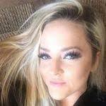 Lorie Mack's Instagram, Twitter & Facebook